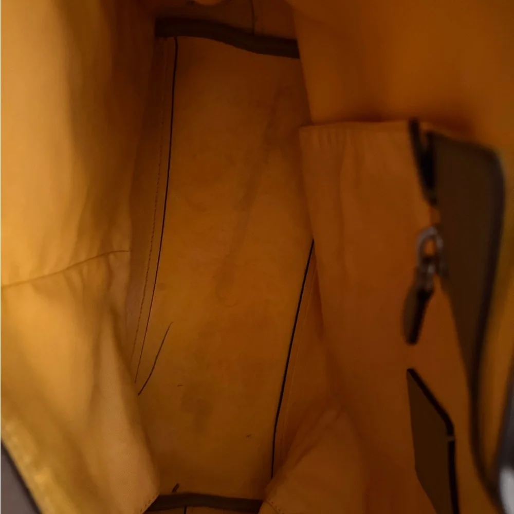 Coach Park Metro Shoulder Bag - Picture 8 of 11